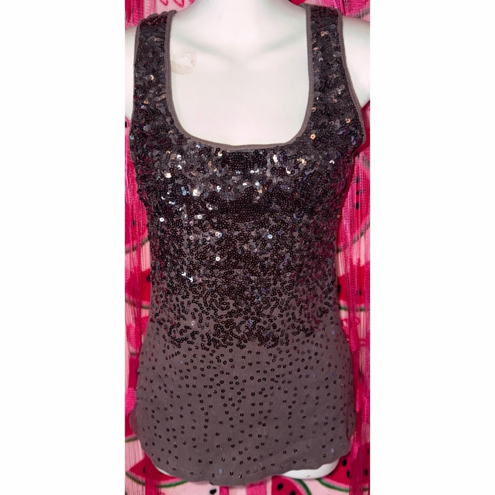 🩶 Ribbed Sequin Tank Top